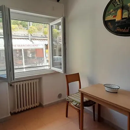 Centro A 500 Mt Mare, Trilocale Con 2 A Letti Piani, 1 Posto Auto Apartament Numana